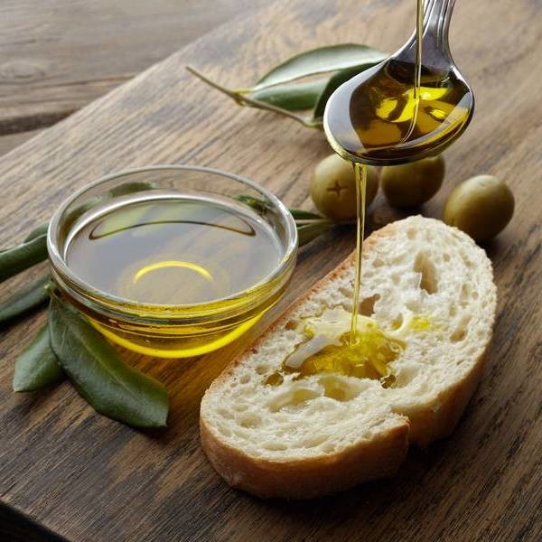 L'olio, oro verde della terra